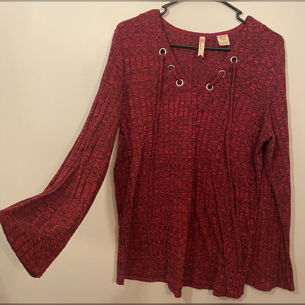 Red/Black Threaded Knit-Like Blouse with Bell Sleeves and V-Neck String Accent
